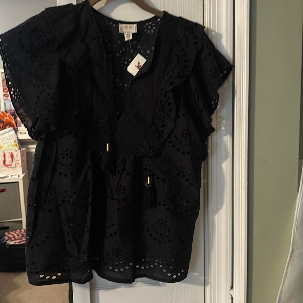 Nicole Miller black Eyelet Blouse size xsmall